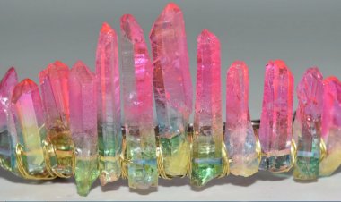 Thạch anh cầu vồng - Aurora Quartz, Anandalite, Aurora Borealis