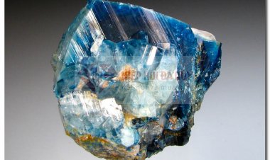 Đá Topaz xanh (Blue Topaz)