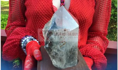 Thạch anh clorit (Chlorite Quartz)