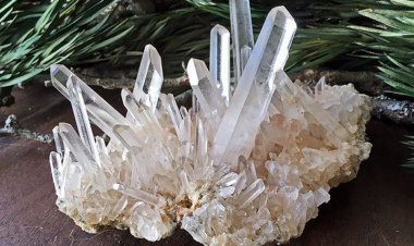 Đá thạch anh trắng tinh thể (Clear Quartz)