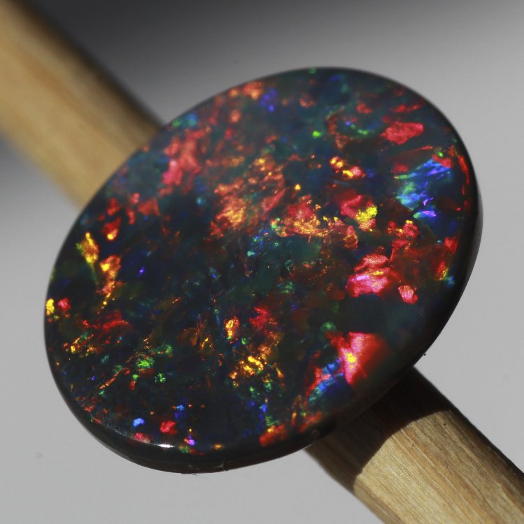 1,36 ct Black opal 3.200,00 $ USD