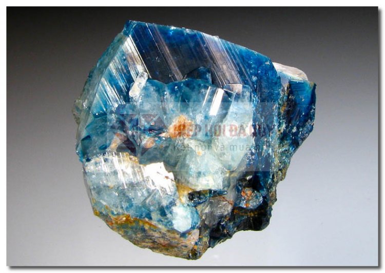 Đá Topaz xanh (Blue Topaz)