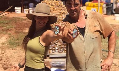 Nối nghiệp gia đình hai anh em tìm thấy mỏ đá quý opal triệu đô