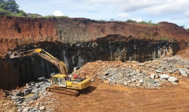 Phạt 2 cá nhân hơn 1 tỷ đồng vì khai thác đá bazan trái phép