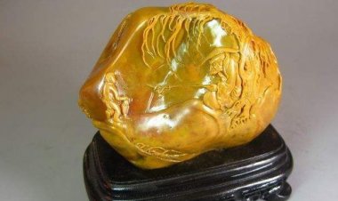 Thanh niên lén mang tảng đá trong bếp của mẹ đi định giá làm khán giả cười ồ, chuyên gia nhìn vào lại run rẩy: 'Tôi không đủ tư cách thẩm định'