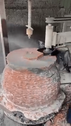 Cách các nhà điêu khắc tạo ra các tác phẩm từ đá