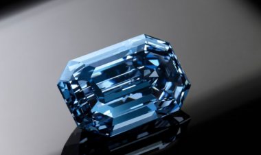 Viên kim cương xanh De Beers Cullinan Blue lớn nhất thế giới được bán đấu giá