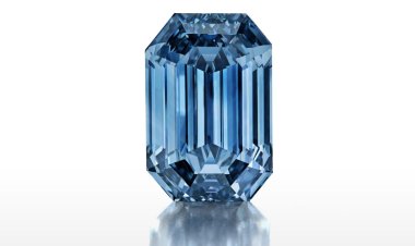 Tận mắt ngắm Viên kim cương xanh De Beers Cullinan Blue lớn nhất từng được đấu giá