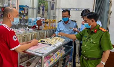 Bị phạt 1 tỉ đồng vì kinh doanh trang sức ngà voi