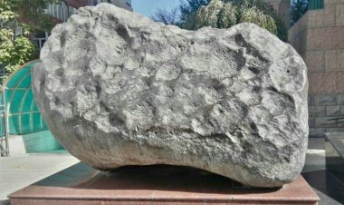 Cánh đồng dài 430 km chứa đầy thiên thạch