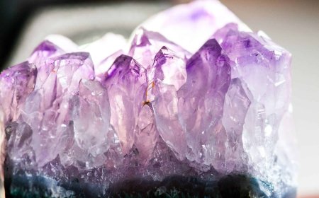 Ứng Dụng Của Thạch Anh Trong Công Nghệ Hiện Đại