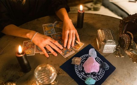 Ý Nghĩa Phong Thủy và Tâm Linh Của Thạch Anh Hồng