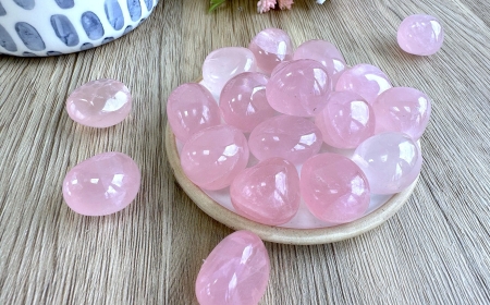 Công Dụng Chữa Bệnh Của Thạch Anh Hồng: Sự Kết Hợp Giữa Khoa Học và Phong Thủy