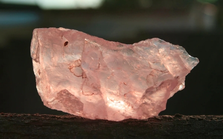 Thạch Anh Hồng Trong Làm Đẹp: Lợi Ích và Cách Sử Dụng