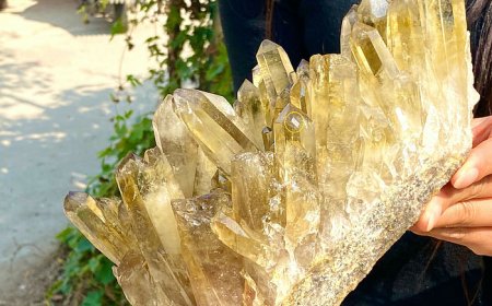 Nguồn Gốc và Các Mỏ Thạch Anh Vàng Trên Thế Giới