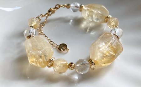 Thạch Anh Vàng Trong Phong Thủy: Cách Sử Dụng Để Thu Hút Tài Lộc và May Mắn