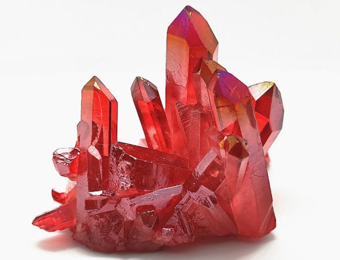 Đặc Điểm và Tính Chất Của Thạch Anh Đỏ