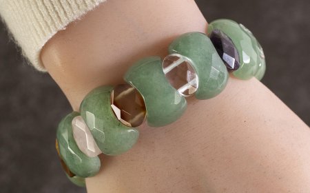 Ý Nghĩa và Biểu Tượng của Đá Thạch Anh Xanh trong Các Nền Văn Hóa và Truyền Thống