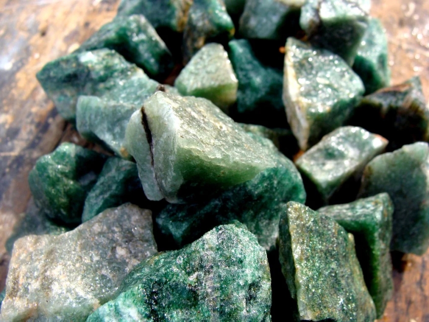 Giới thiệu về Đá Thạch Anh Xanh (Aventurine)