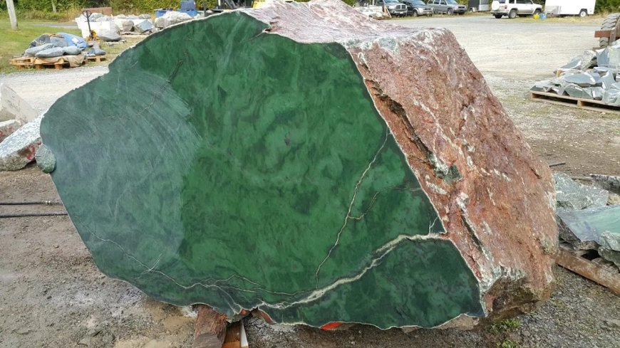 Ngọc Bích Nephrite: Đặc Điểm, Ứng Dụng và Ý Nghĩa